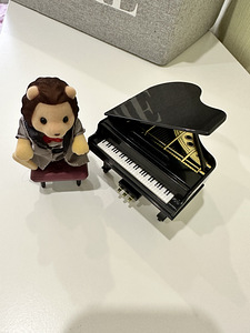 Sylvian Families Lion (2 foto / 4)