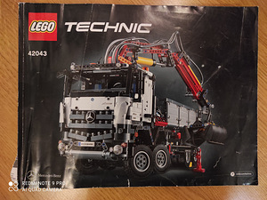 Lego technic Mercedes Benz arcos 42043 (3 foto / 3)