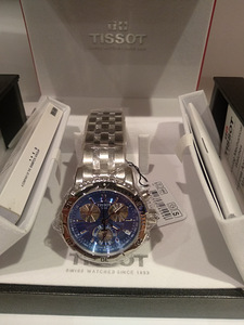 Tissot новые часы (1 фото из 5)