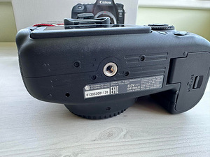 Корпус Canon EOS 6D Mark II (5 фото из 6)