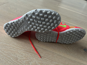 Nike puutsad 37,5 (4 foto / 4)
