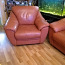 Кожаные диван и кресло (фото #1)