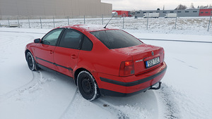 Volkswagen Passat 1.9 TDI 81kw (3 foto / 10)