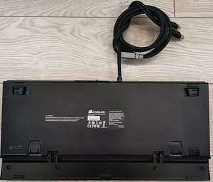 Клавиатура Corsair Gaming K70 LUX с RGB-подсветкой (6 фото из 8)