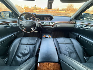 Mercedes-Benz S 500 AMG 5.5 V8 285кВ (9 фото из 9)