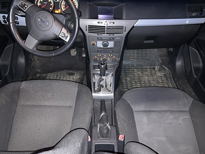 Opel Astra H Caravan, 1.7CDTi, 2005a., man. (2 foto / 3)
