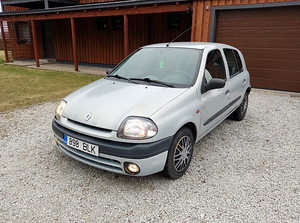 Renault Clio manuaal diisel (1 foto / 8)