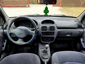 Renault Clio manuaal diisel (7 foto / 8)