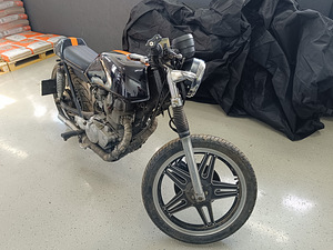 Honda CB250 cafe projekt (2 foto / 7)