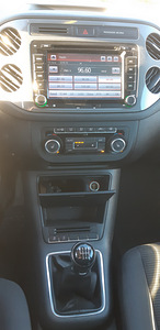 Volkswagen Tiguan (4 foto / 11)