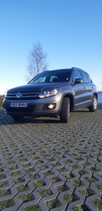 Volkswagen Tiguan (1 foto / 9)