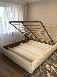 Продается кровать 160х200+матрас (6 фото из 9)