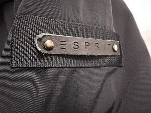 Зимняя куртка Esprit. (4 фото из 6)