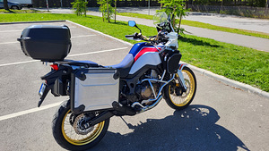 Honda Africa Twin CRF1000 (6 foto / 9)