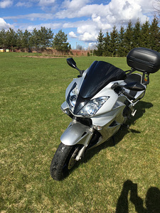 Mootorratas HONDA VFR800 (3 foto / 6)