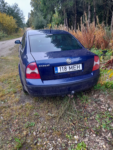 Volkswagen passat b5.2004 (2 foto / 3)