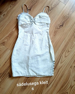 Sädelusega kleit S (1 foto / 1)