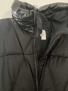 Куртка Moncler (4 фото из 5)