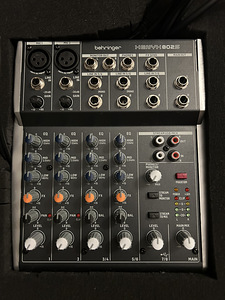 Mixer Behringer Xenyx 802S (1 foto / 1)