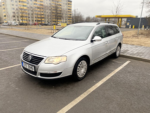 Volkswagen Passat (1 foto / 8)
