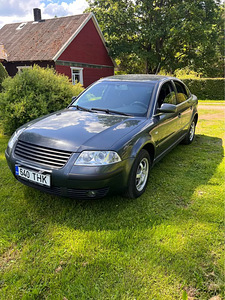 Passat 1.9 TDI 94 кВт (6 фото из 6)