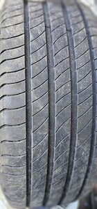 Шины MICHELIN R17 215 55 (1 фото из 4)