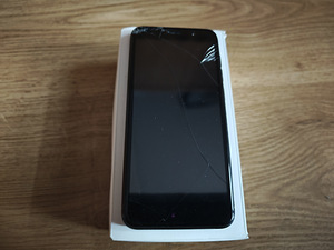 Mobiiltelefon Cubot J3.Ei ole töökorras varuosadeks.