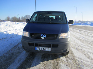 Volkswagen Caravelle (1 foto / 12)