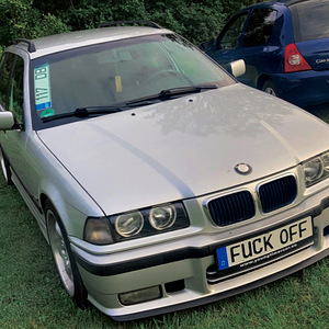 BMW 318i M (1 foto / 9)