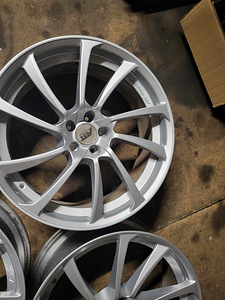 Audi ABT orignaal veljed (2 foto / 8)