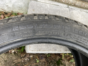 Müü nokian naastrehvid 2tk 255/35/19 (2 foto / 5)