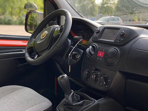 Fiat Fiorino 2018 (5 foto / 10)