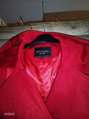 Продается красное пальто. (фото #3)