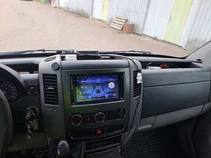 Volkswagen Crafter 2.5 120kW (8 foto / 11)
