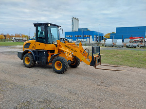Laadur Hytec 1.5T tõstejõuga (1 foto / 6)