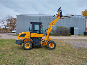 Laadur Hytec 1.5T tõstejõuga (4 foto / 6)