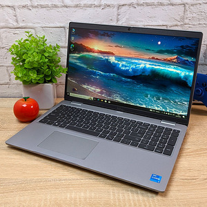 Ноутбук Dell Latitude 5520 i7 16GB SSD 512 GB