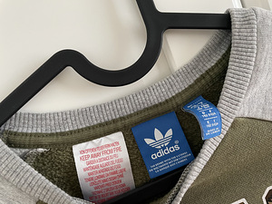 Bron.ADIDAS pusa s.140 (2 foto / 3)