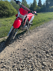 Honda CRF125 (3 foto / 3)