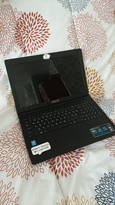 Asus X553M (1 foto / 2)