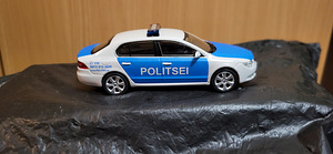 Mudelauto 1/43 Skoda superb Politsei (3 foto / 6)