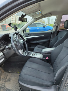 Subaru Legacy 2.0 110kw manuaal (7 foto / 7)