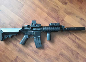Airsoft М4 (2 фото из 2)