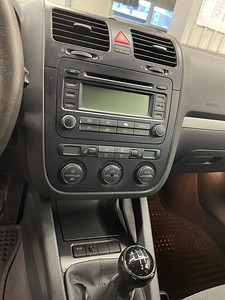 Volkswagen Golf (9 foto / 11)