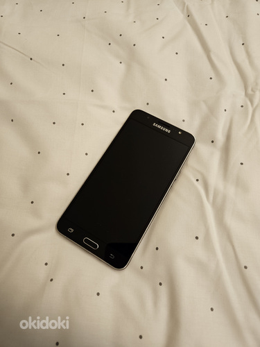 Samsung J7 (фото #1)