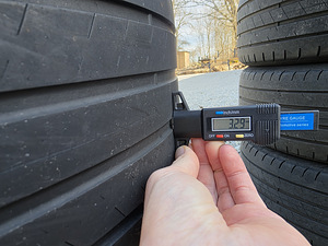 Bridgestone Turanza T005 2x 245/40R19 ja 2x 275/35R19 (3 foto / 4)
