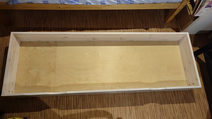 Voodikarkass 90x200 põhjaga + suur pesukast (2 foto / 3)