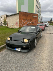 Nissan 200SX S13 (1 foto / 10)