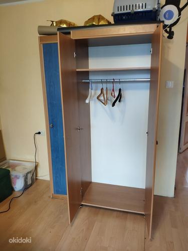 2 шкафа для одежды и вещей (фото #1)