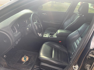Dodge Charger R/T Plus AWD V8 (9 foto / 13)